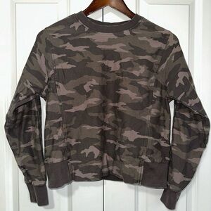 Athleta Farallon Camo Print Crew Neck Longsleeve Sweater XS